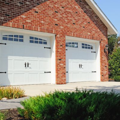 short panel stamped carriage house garage door by chi overhead
