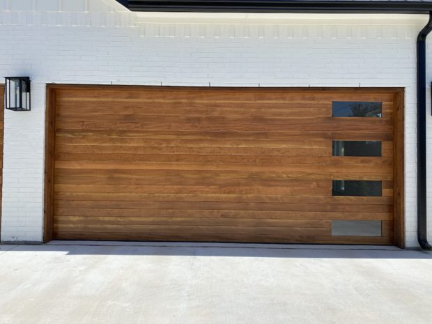 horizontal plank garage door