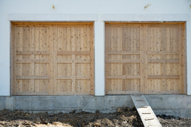 10x9 cedar wood garage doors 00011