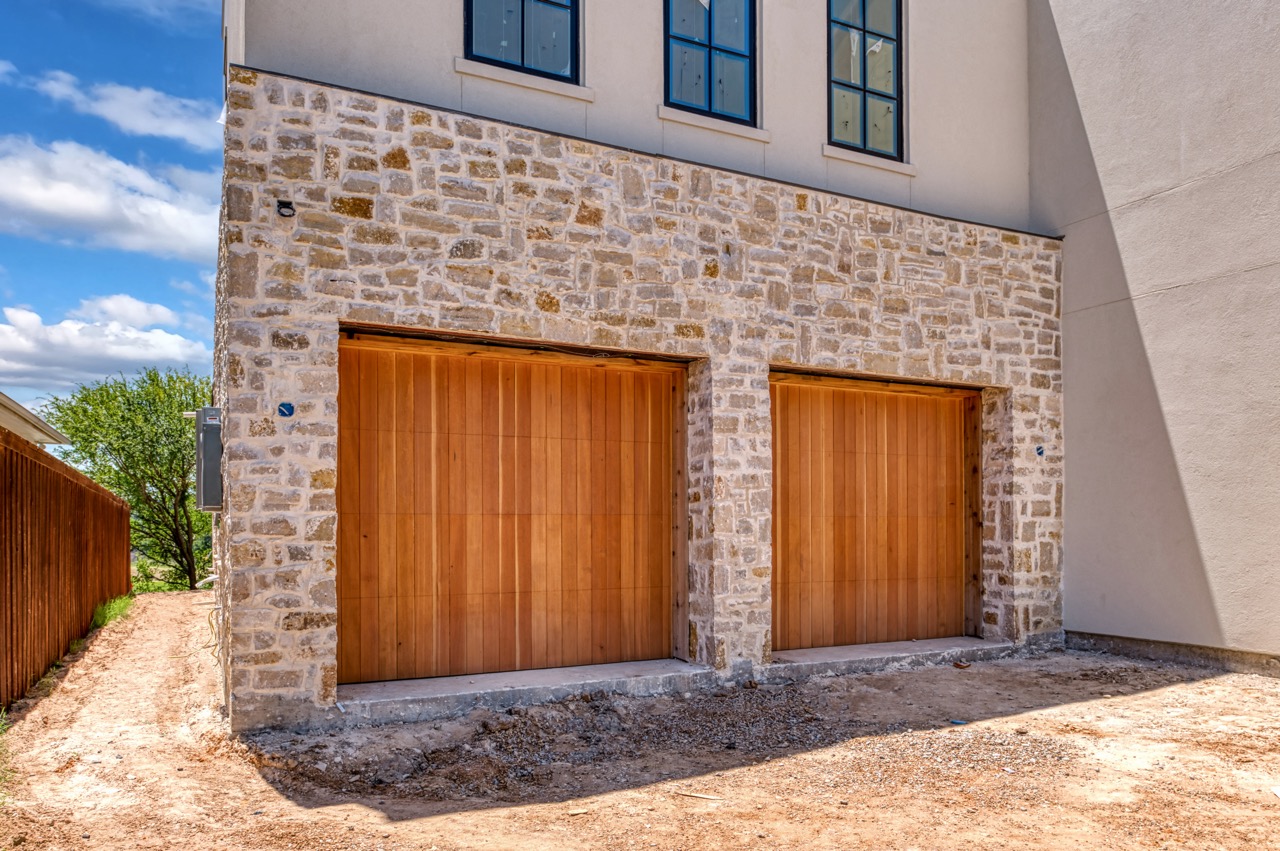 9x8 vertical plank douglas fir garage doors